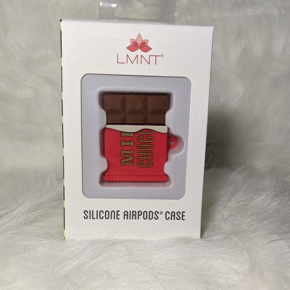 NWT Airpods Case Silicone Chocolate